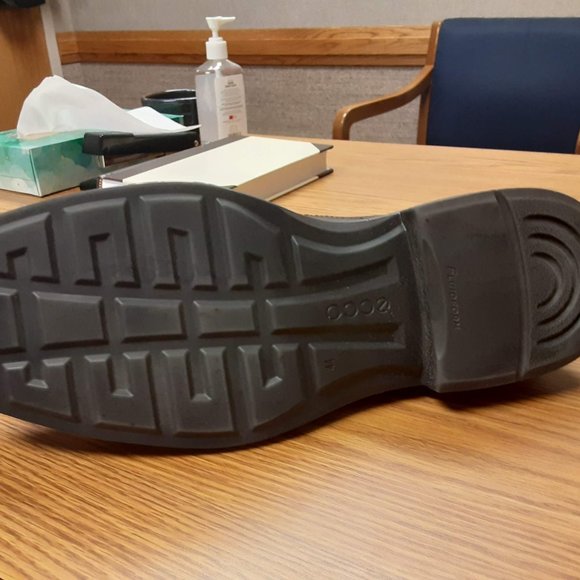 ECCO Men's Helsinki 2.0 Apron Toe Slip-On Loafer, Black, 10-10.5 - Picture 5 of 7